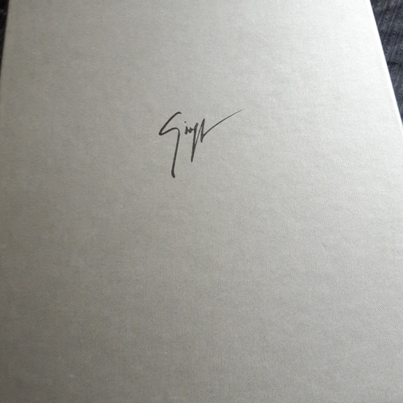 Designer Italian shoes - Picture 3 of 3